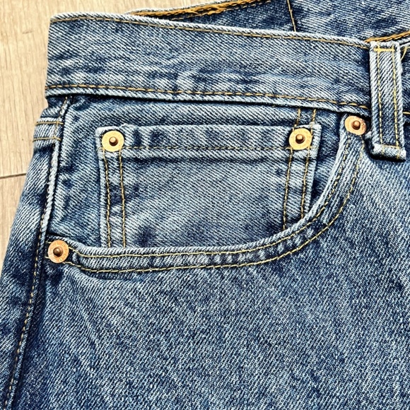 Levi's 501 Mens Jeans Fit 32X32 Blue Button Fly Denim - Picture 5 of 16